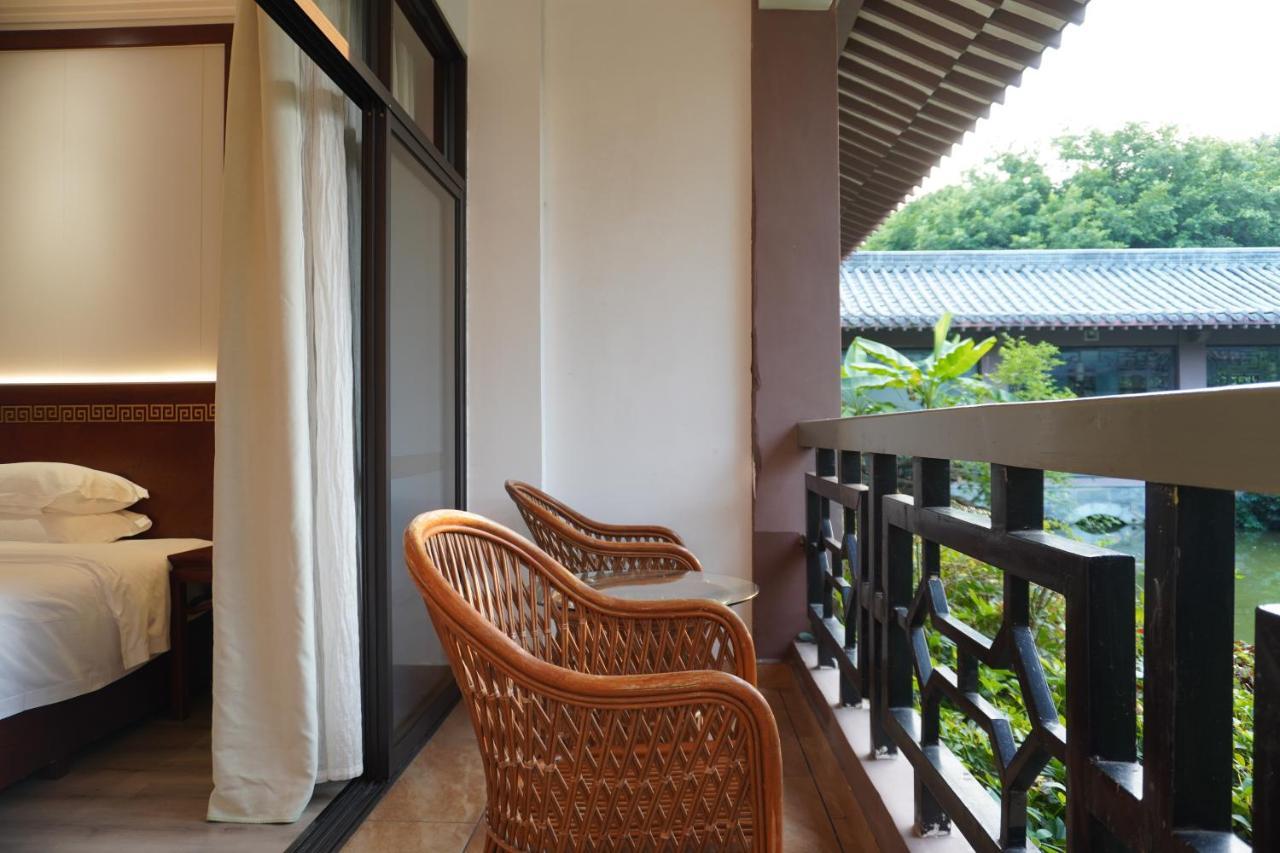 Guilin Yi Characteristic Hotel Coltd Exteriör bild